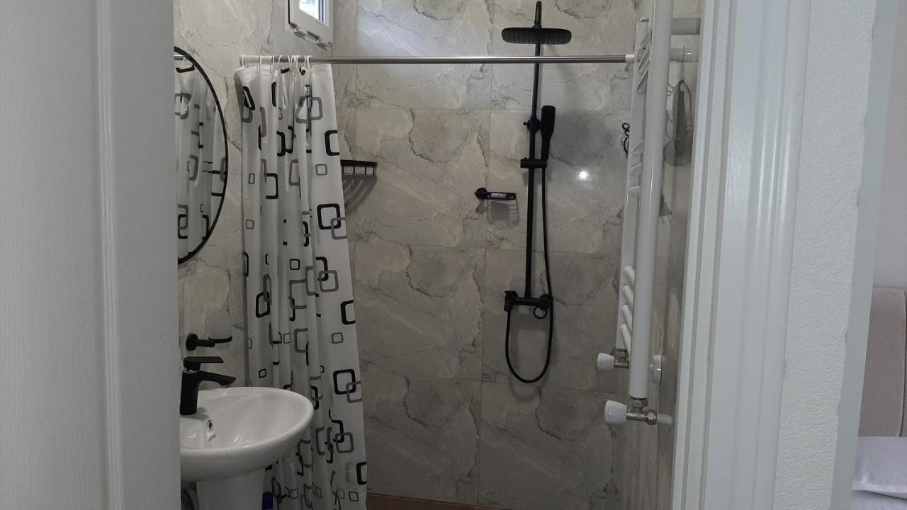 Terkhena Hotell Kazbegi Eksteriør bilde